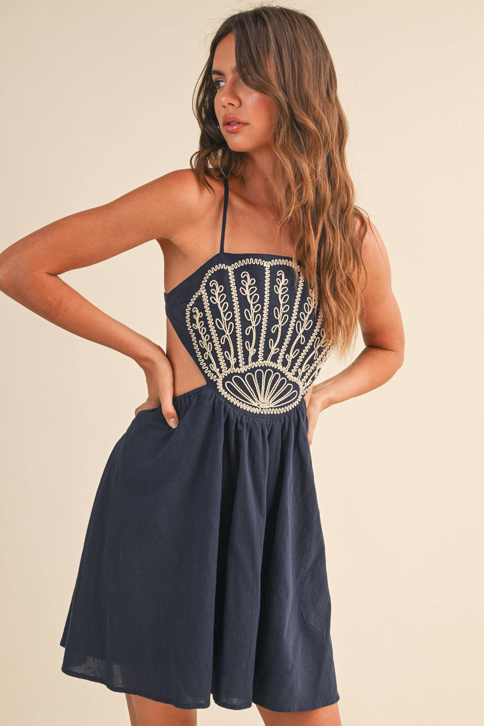 SCALLOP APLIQUE CRISS CROSS BACK FLARE MINI DRESS