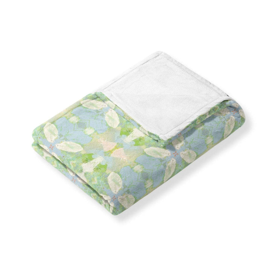 laura park Elephant Falls Fleece Blanket: One Size