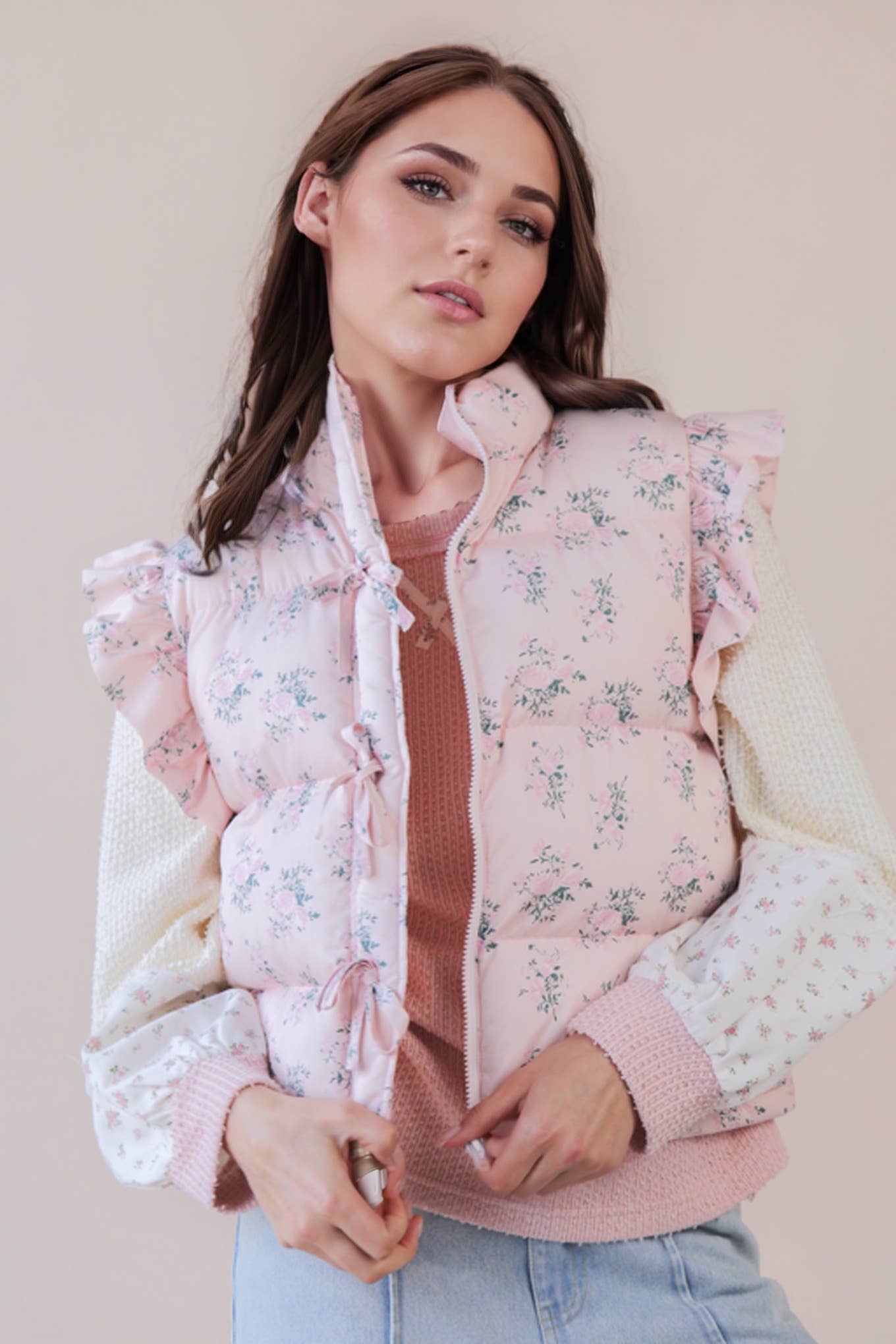 FRONT ROW RUFFLE SLEEVE PUFFER VEST