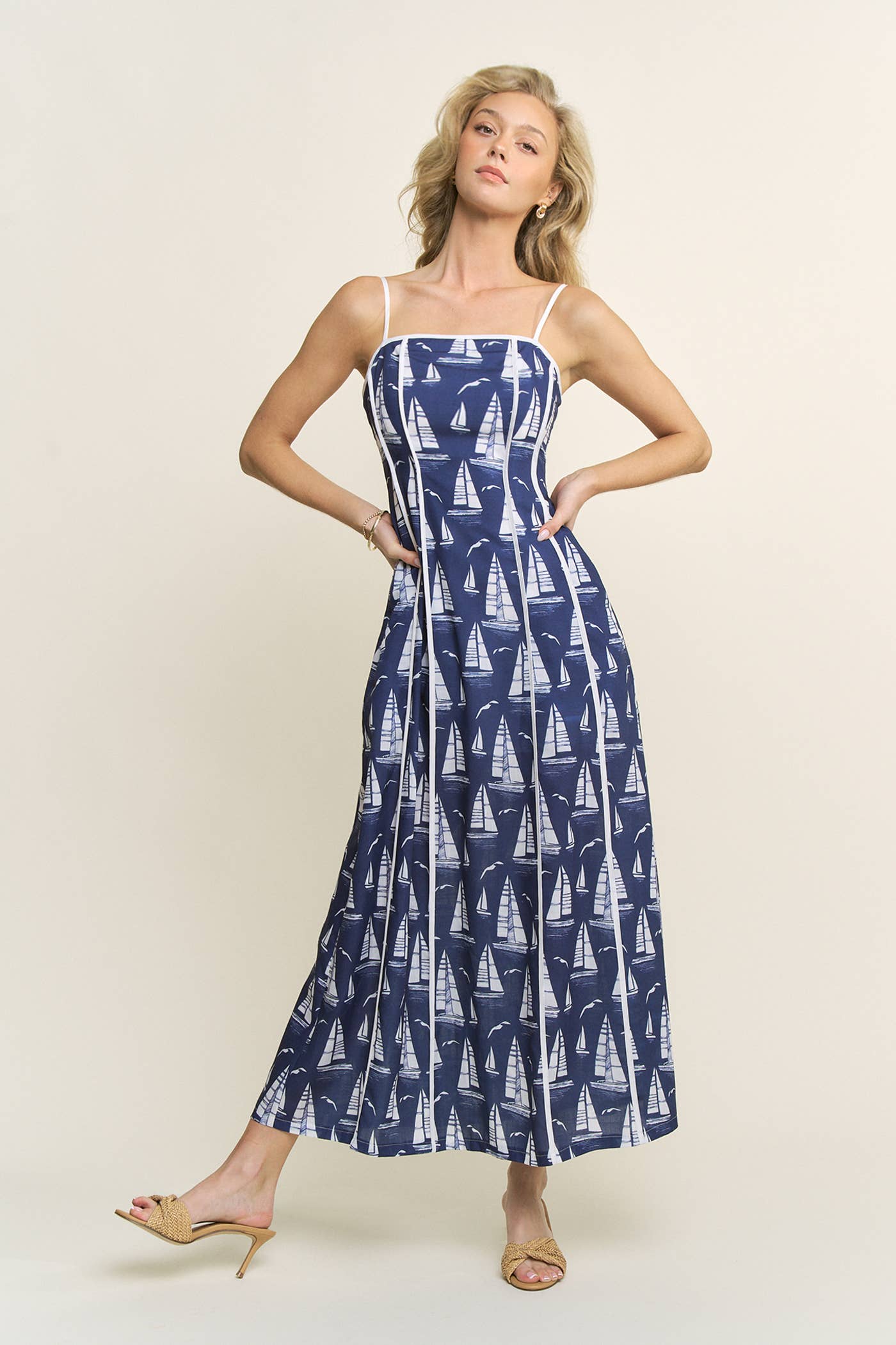 PRINTED PIPING DETAIL MAXI DRESS