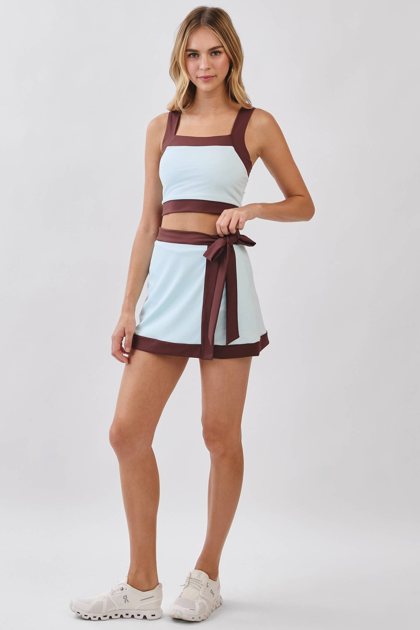 CS4074-Contrast Trim Tie Waist Mini Skort