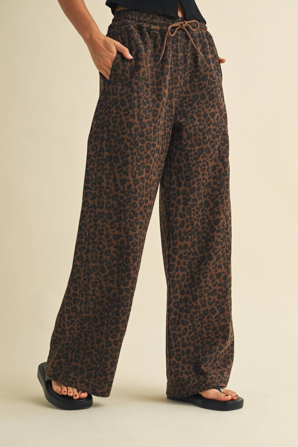 IP1397 LEOPARD PRINT WIDE DENIM TRACK PANTS