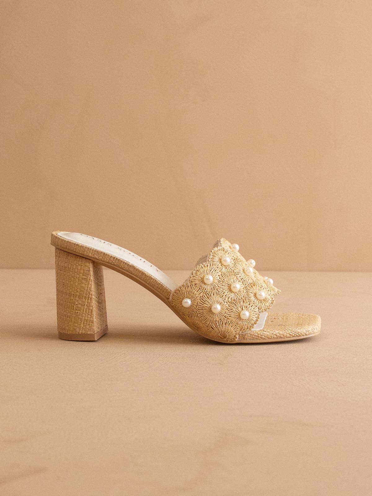 The Holland | Natural Pearl Raffia Block Heel Mule