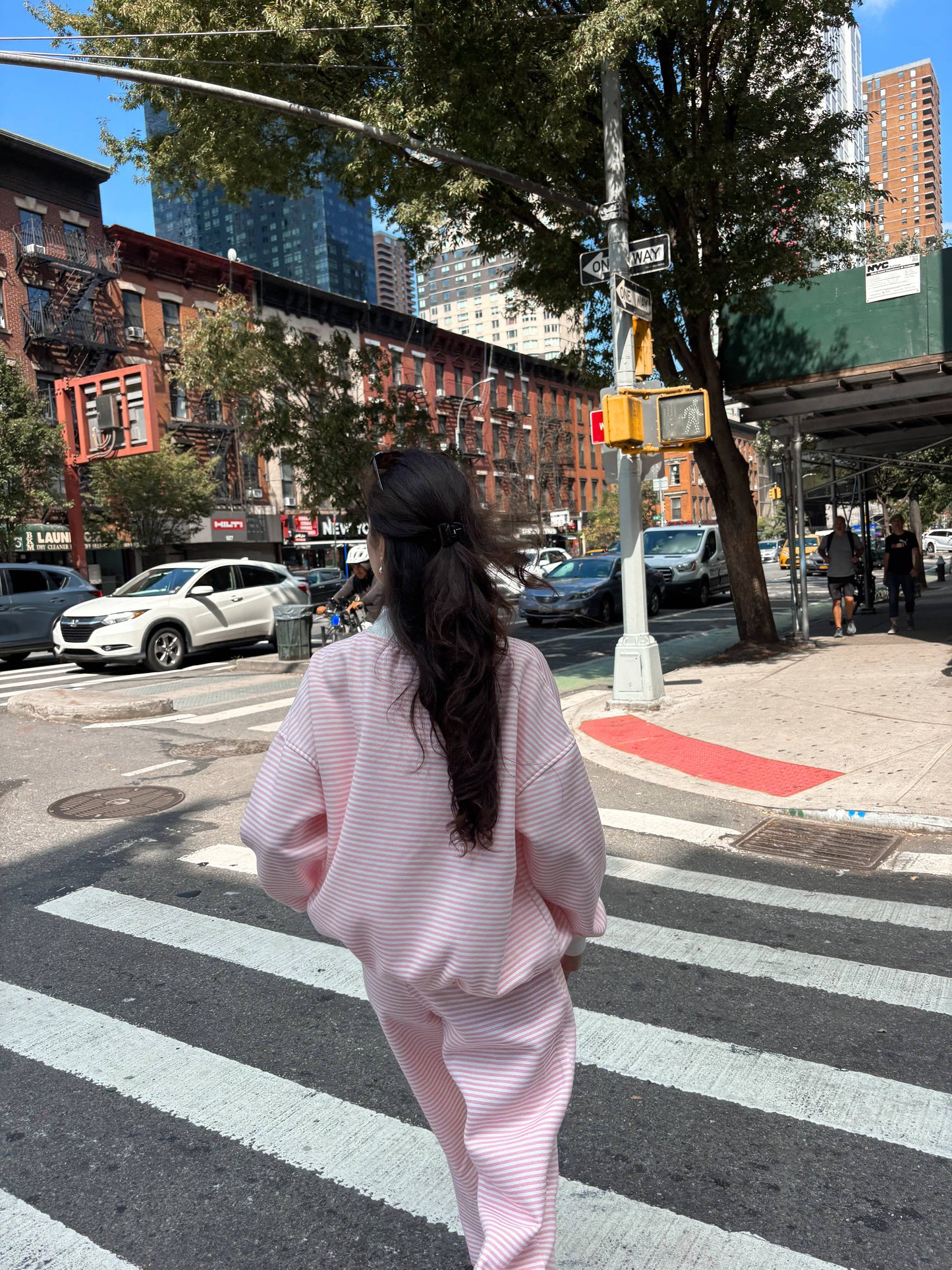 LIGHT PINK AND BIG STRIPED MOCKNECK SWEATSHIRT