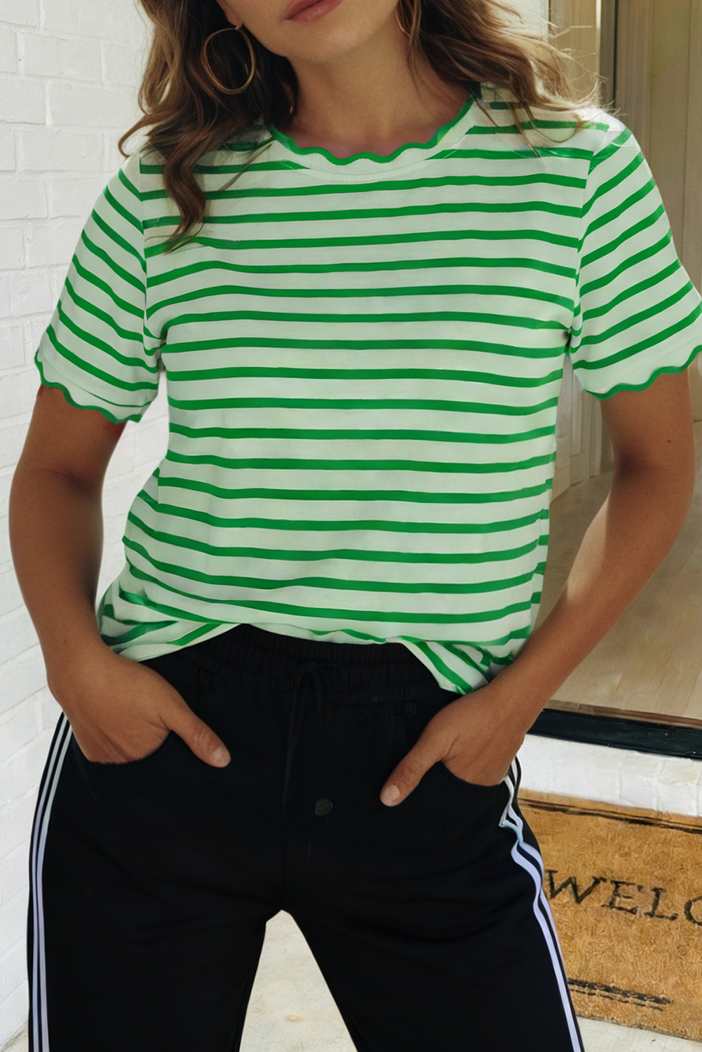 LAS Stripe Scalloped Trim Round Neck T Shirt