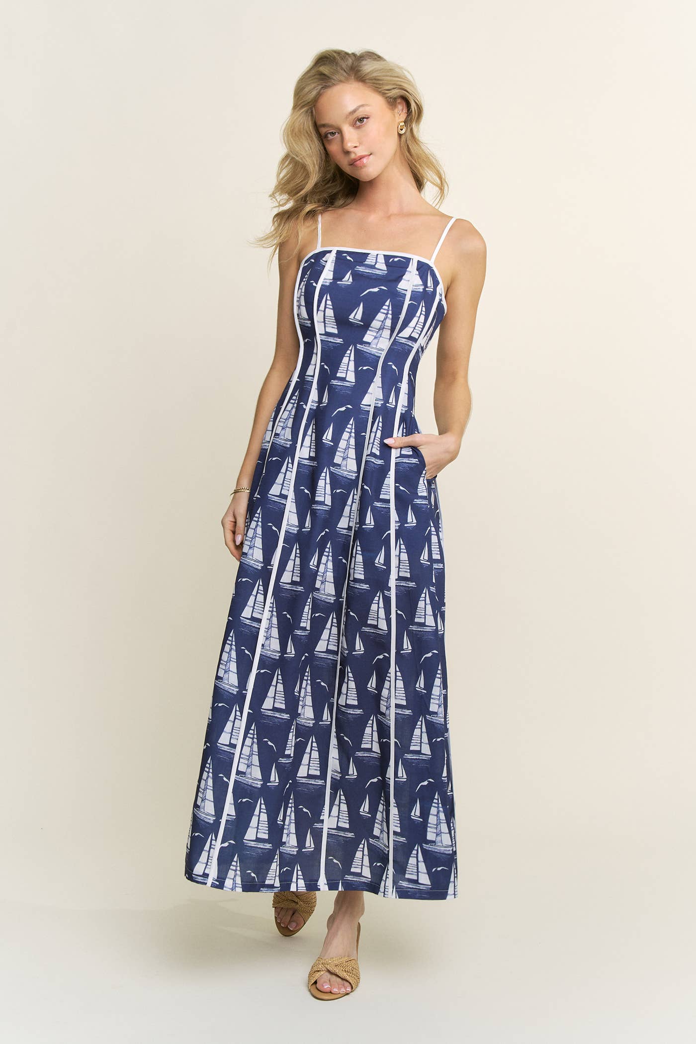 PRINTED PIPING DETAIL MAXI DRESS
