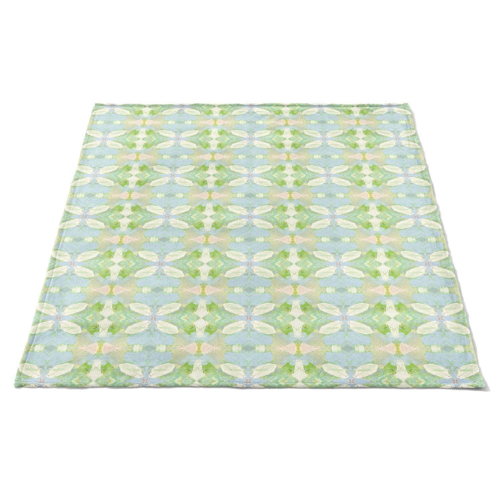 laura park Elephant Falls Fleece Blanket: One Size