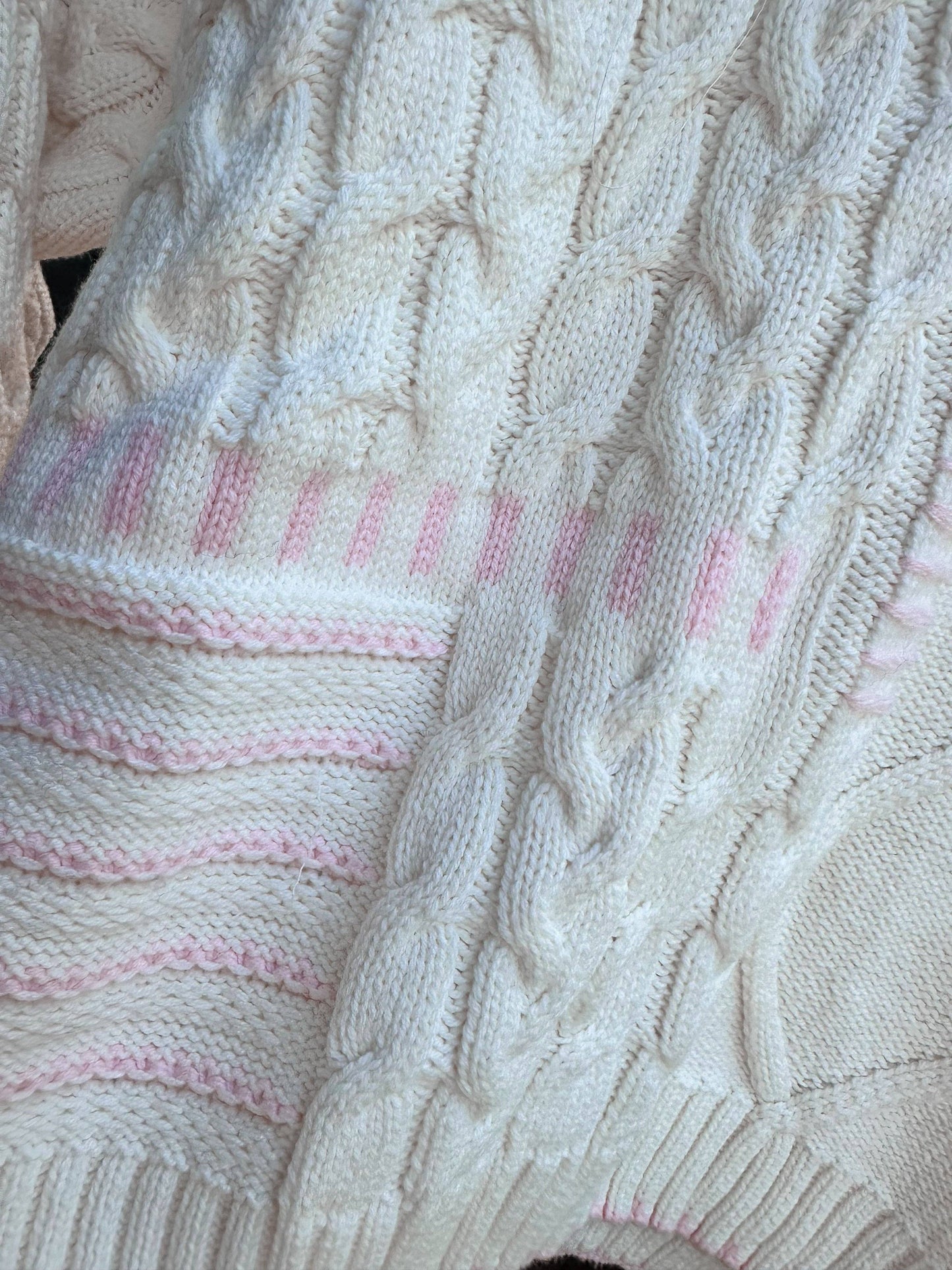 SIMPLE GIRLY SWEATER