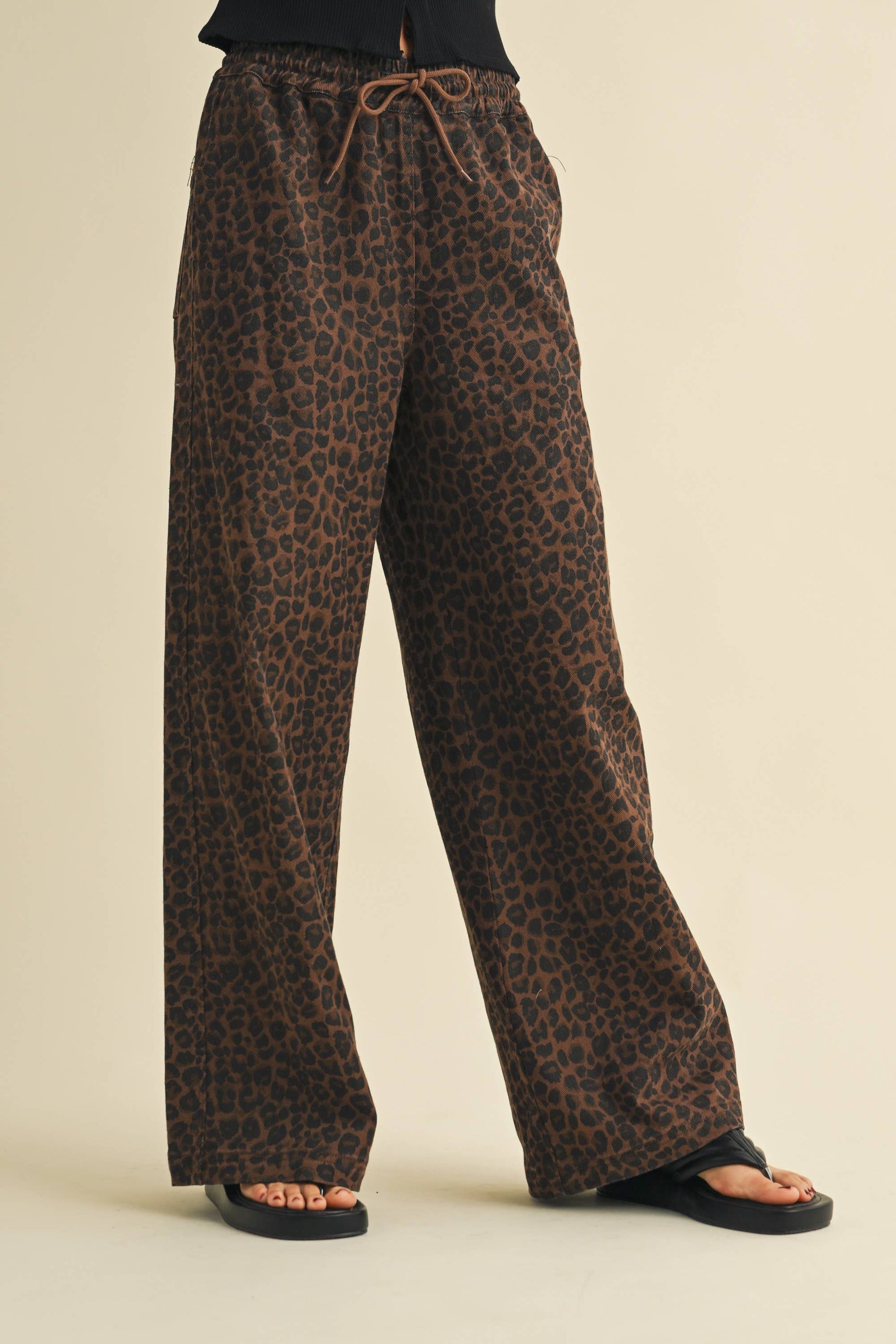 IP1397 LEOPARD PRINT WIDE DENIM TRACK PANTS