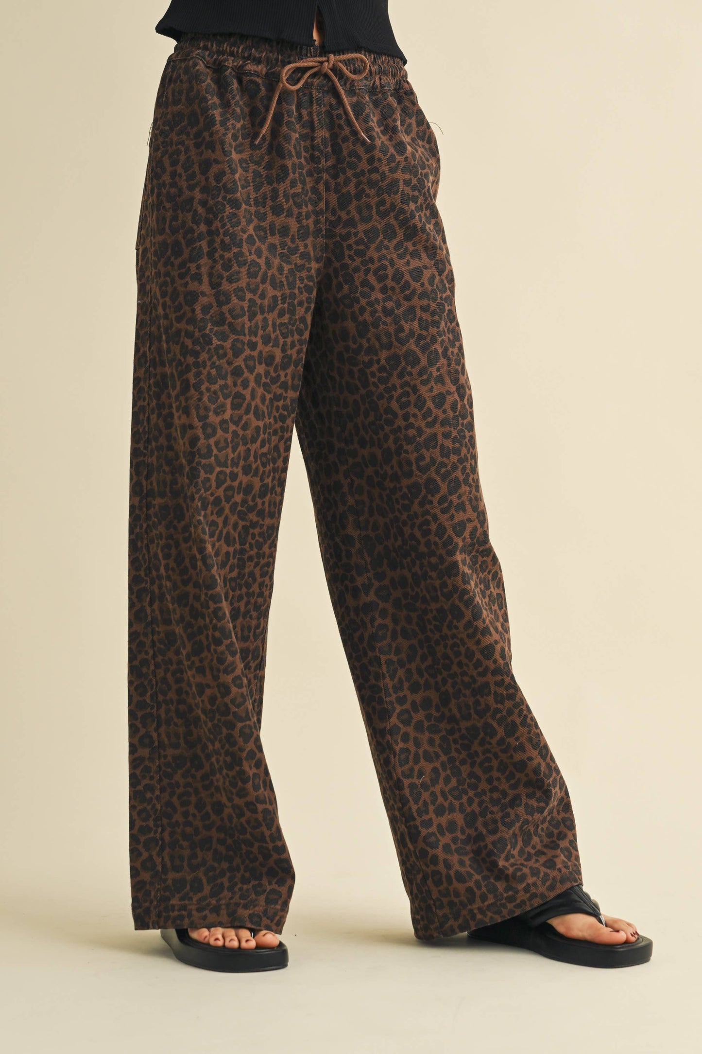 IP1397 LEOPARD PRINT WIDE DENIM TRACK PANTS