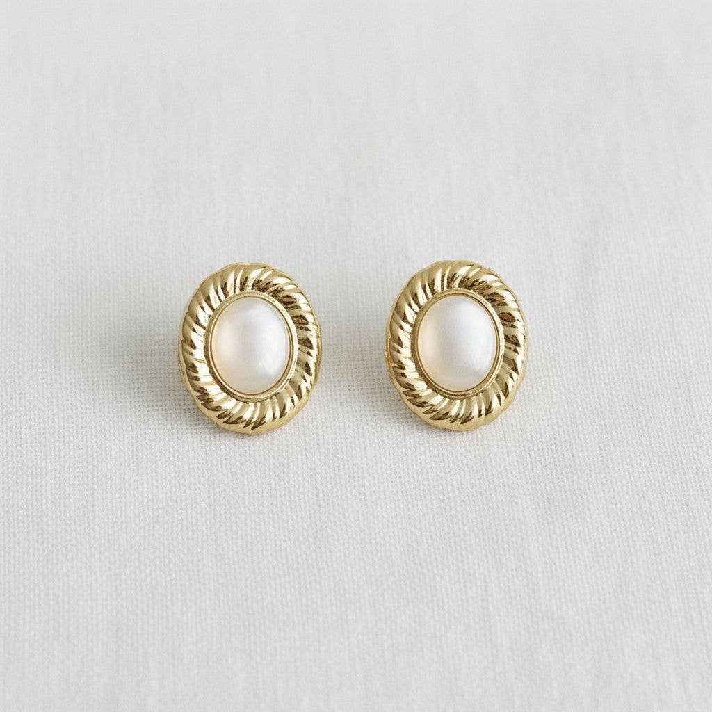 Artistic Vintage Oval Shell Drop Earrings
